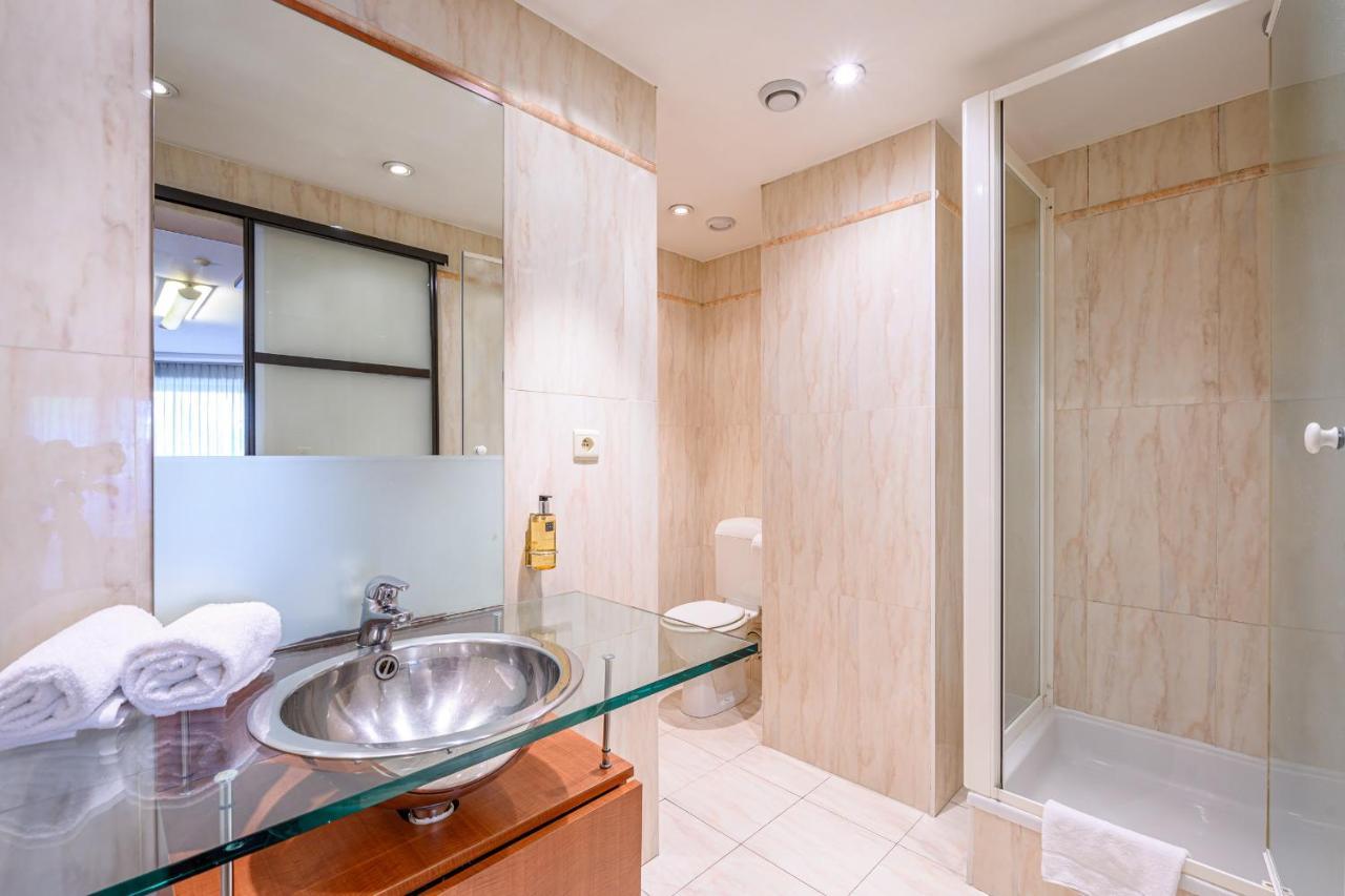 B-Aparthotel Montgomery Etterbeek Экстерьер фото